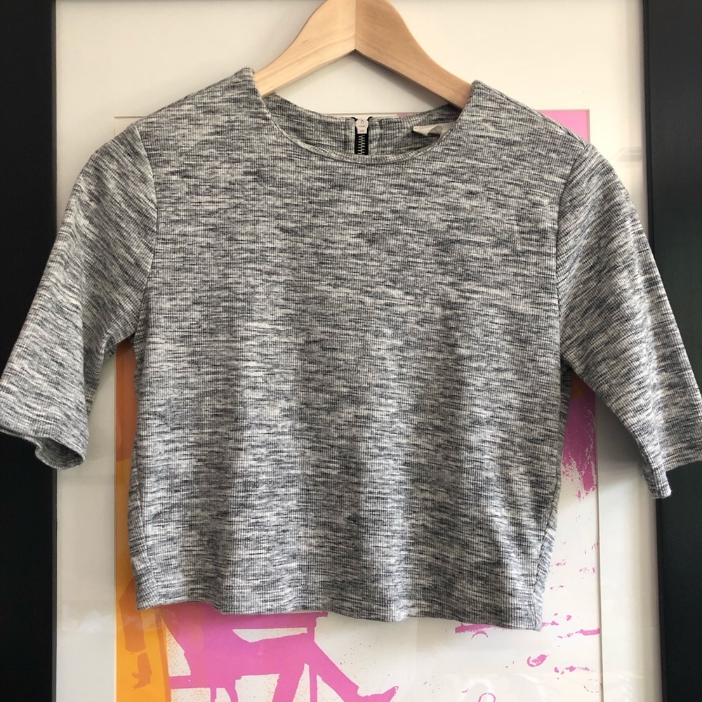 heather gray mid-sleeve F21 crop knit top